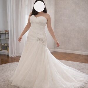 NEW NWT Strapless Sweetheart Mermaid Wedding Dress sz 8 Corset, Tulle, Bustle
